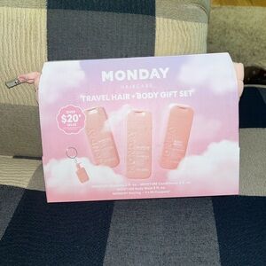 Monday travel hair care set